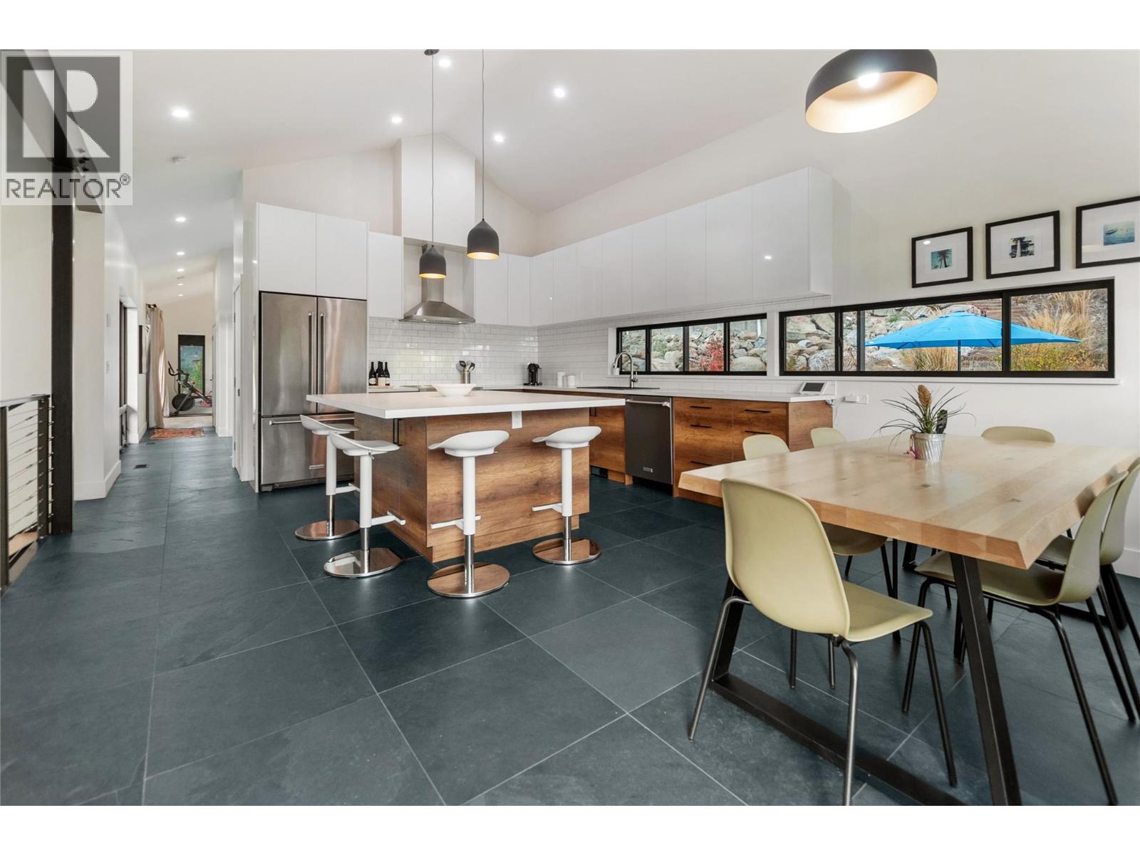 2710 WORKMAN Place, Naramata