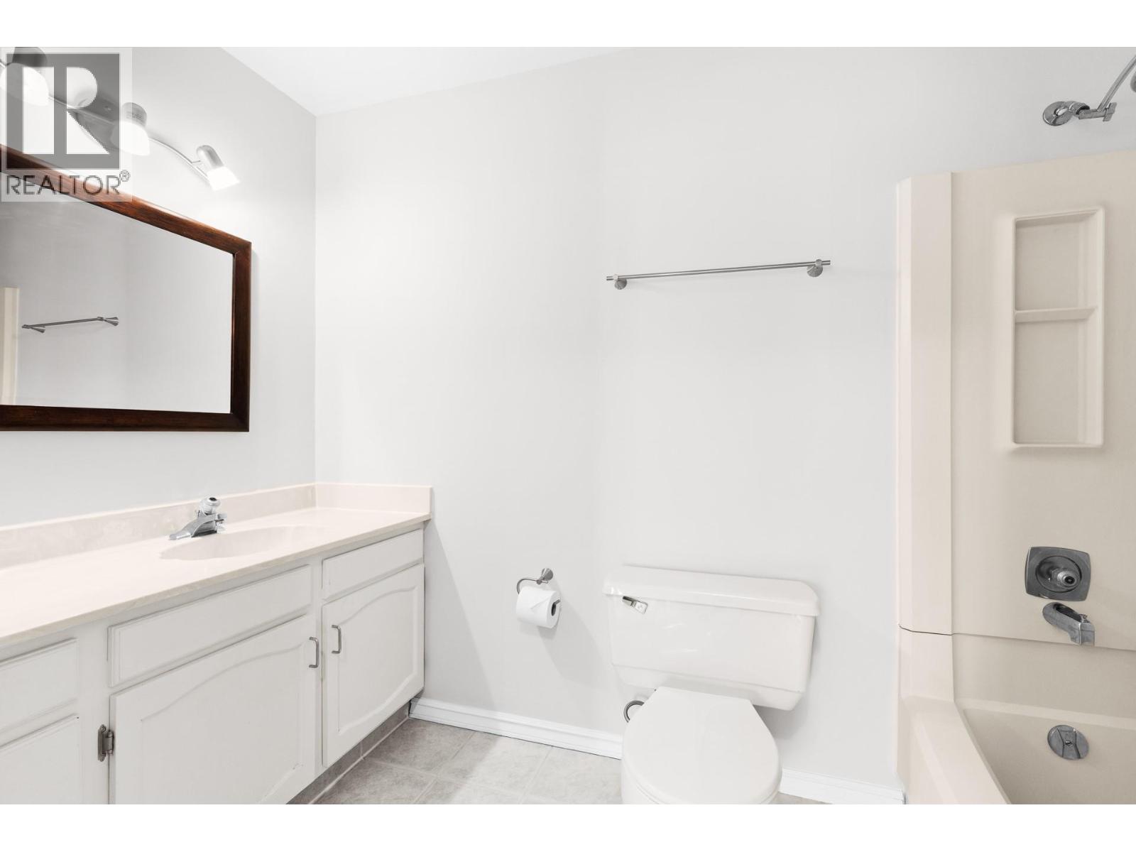 #304 1490B Gordon Drive - 22