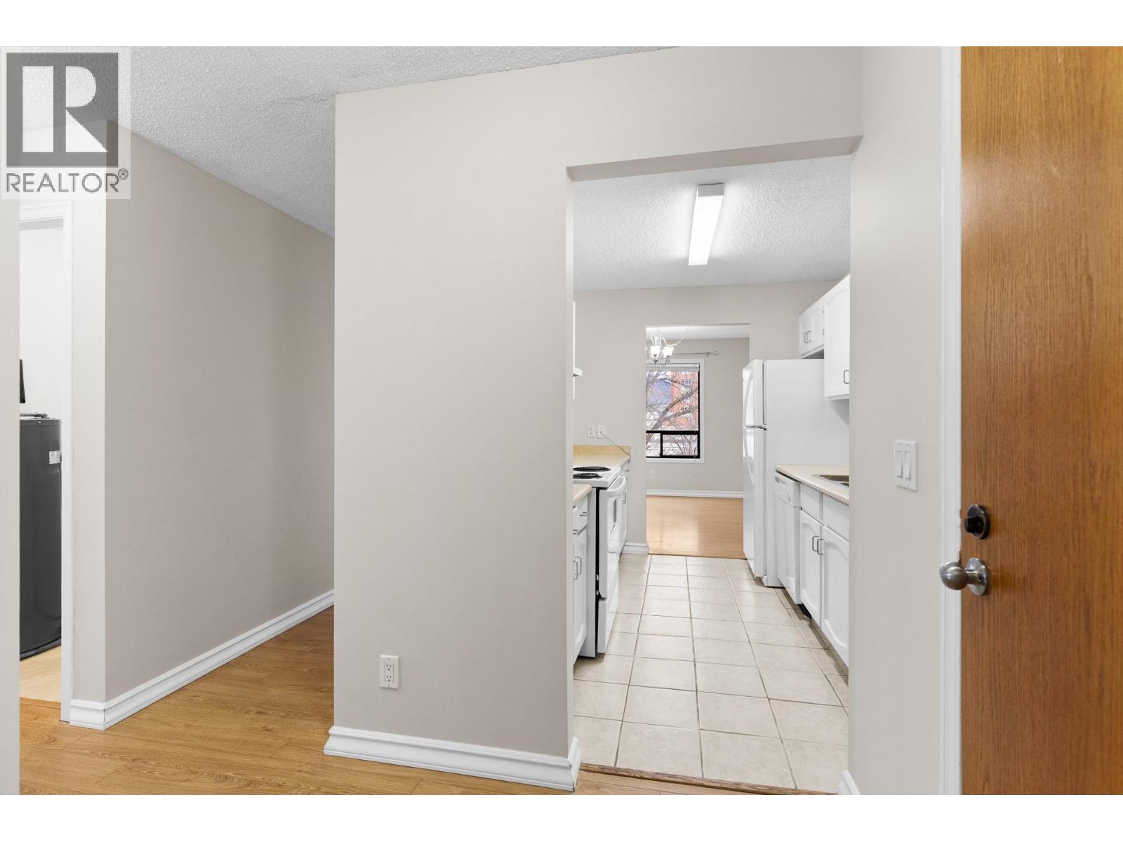 1490B Gordon Drive Unit# 304, Kelowna