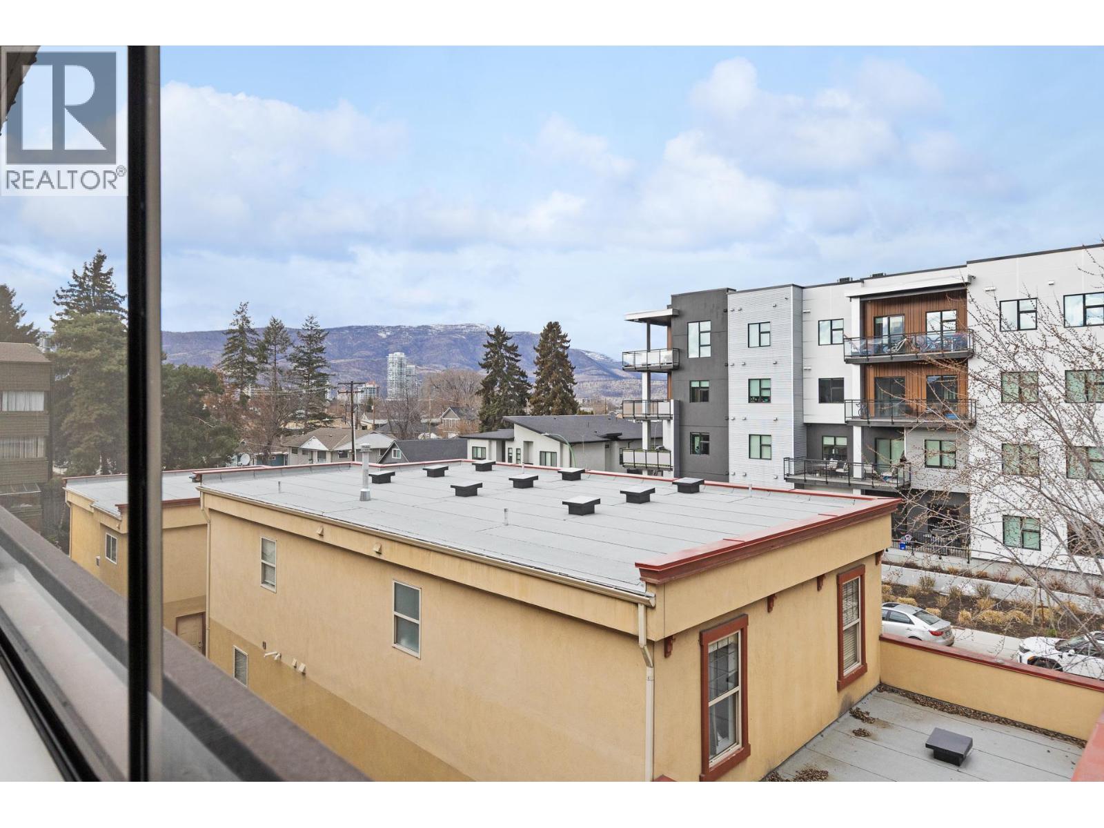 1490B Gordon Drive Unit# 304, Kelowna