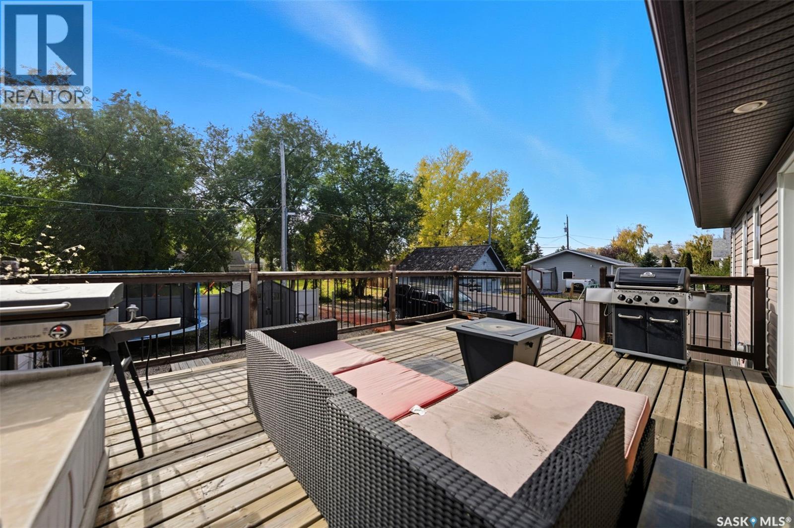 101 6th AVENUE W - 34
