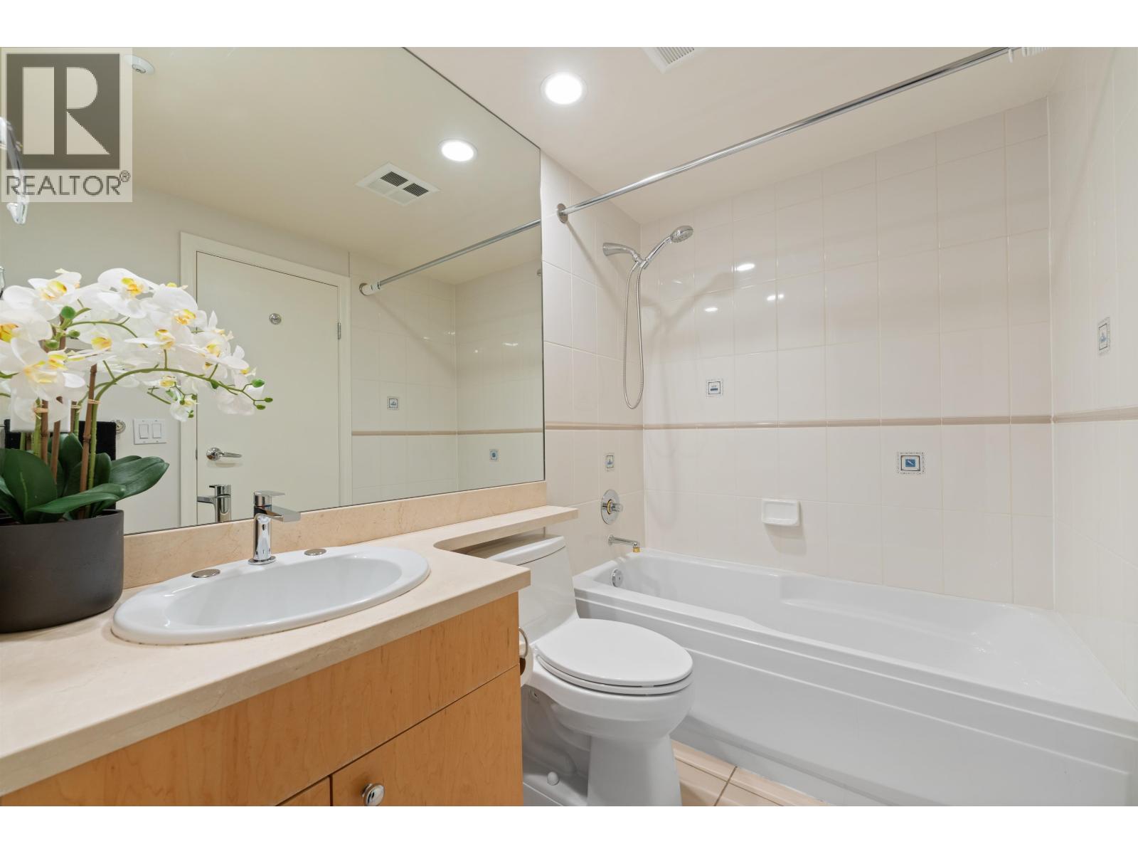 504 1790 BAYSHORE DRIVE, Vancouver