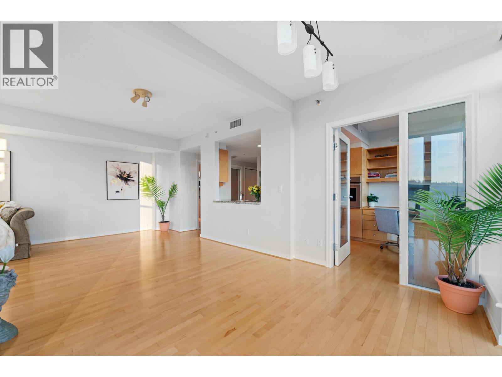 504 1790 BAYSHORE DRIVE, Vancouver