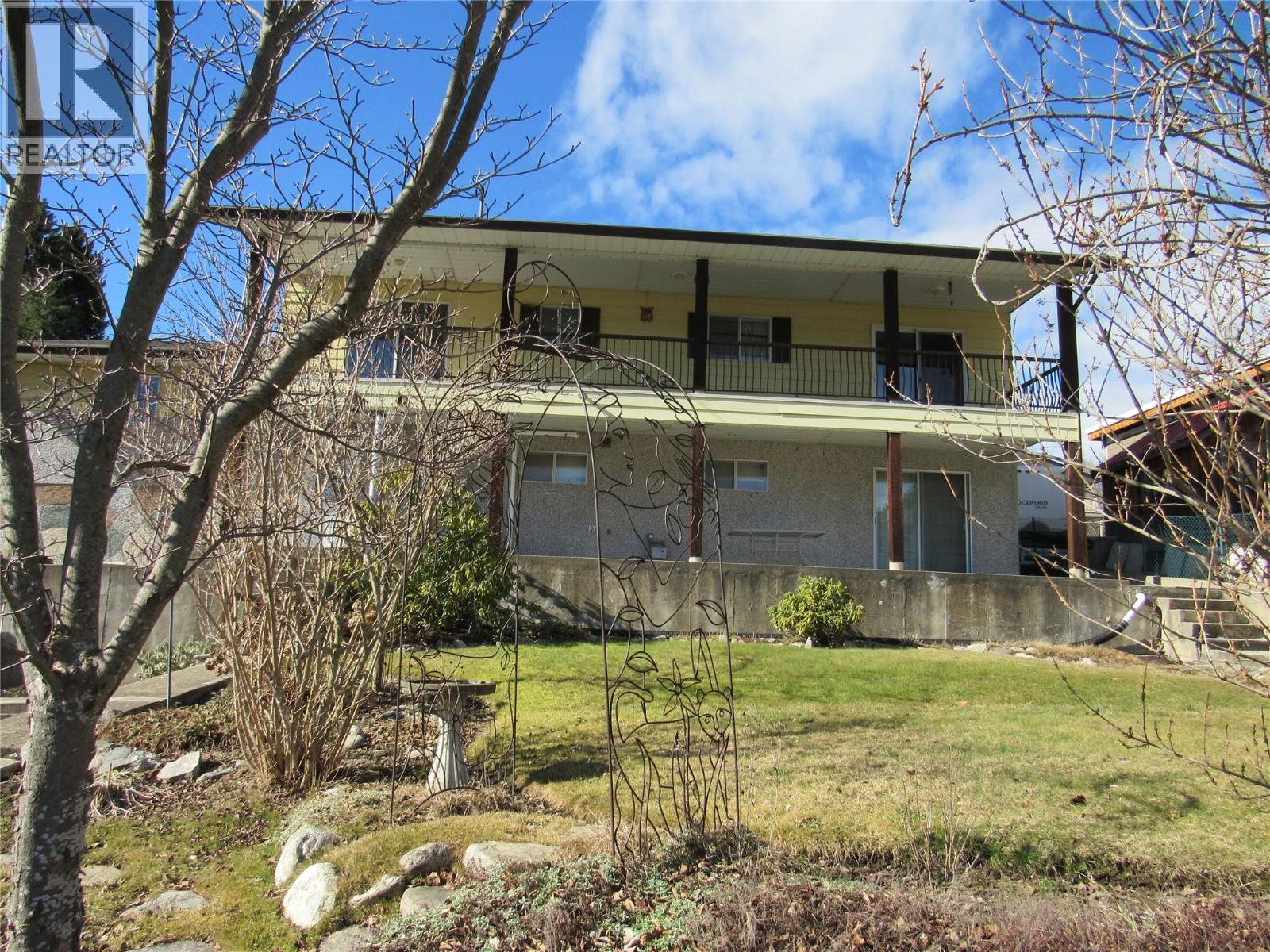 519 10th Avenue, Castlegar