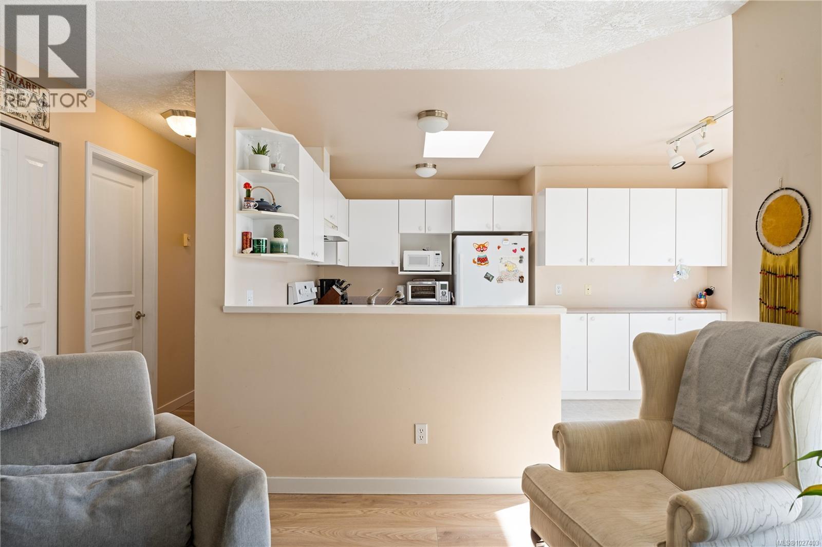 408 1025 Meares Street, Victoria