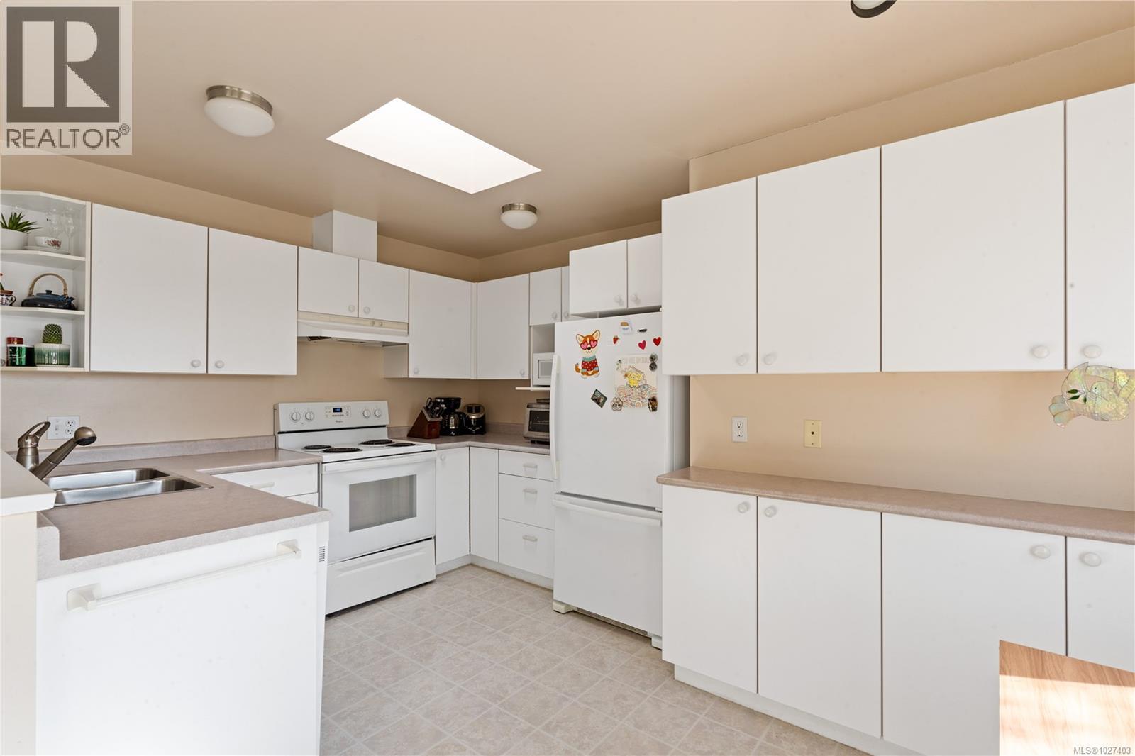 408 1025 Meares Street, Victoria