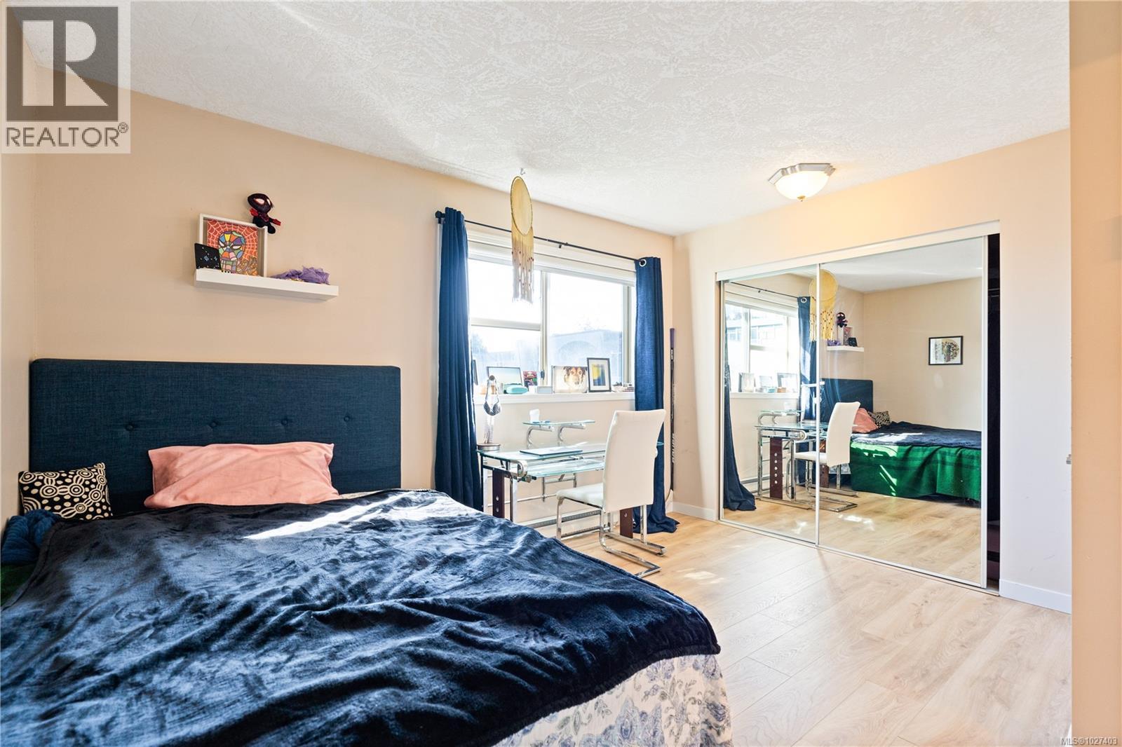 408 1025 Meares Street, Victoria