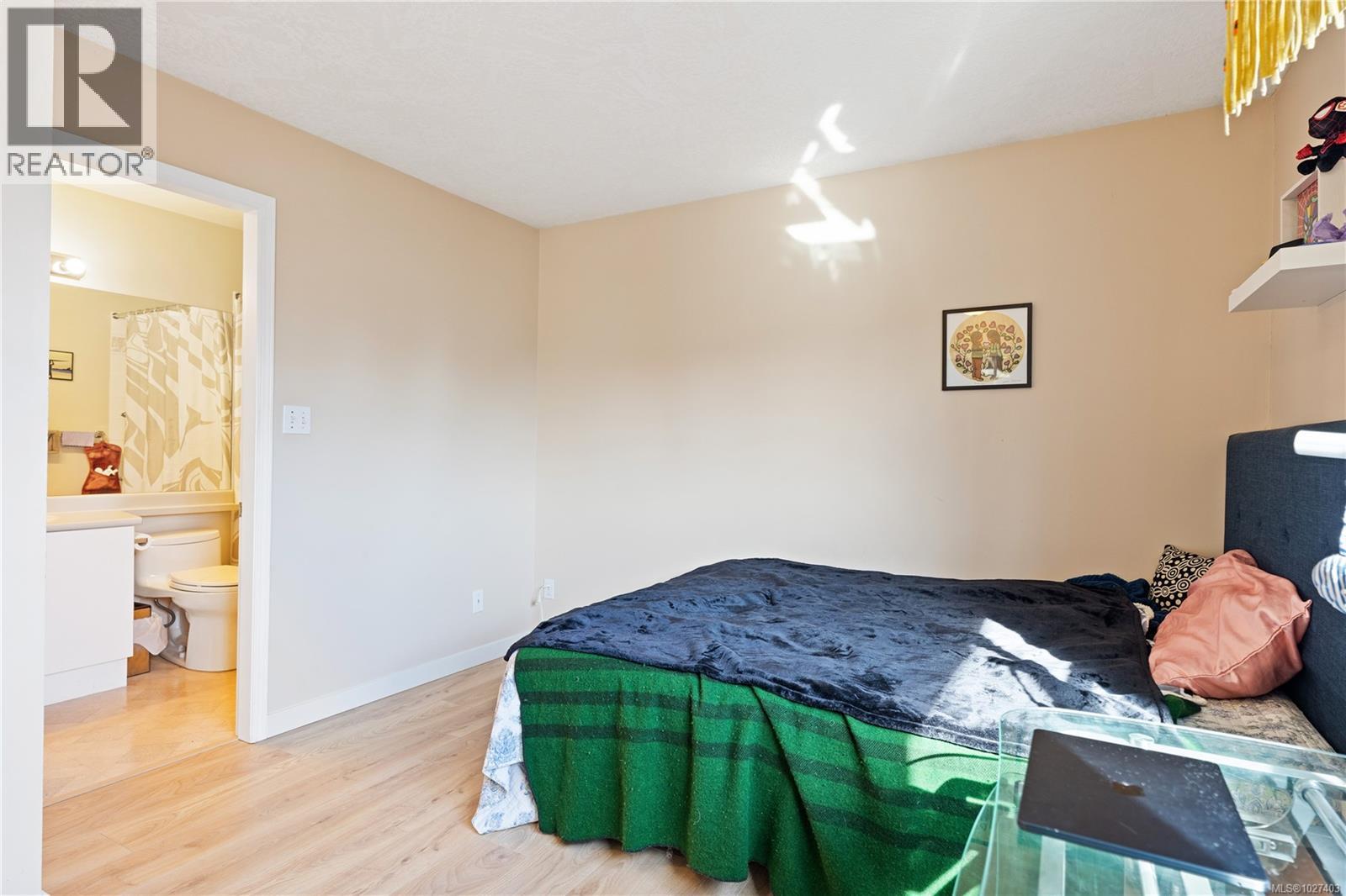 408 1025 Meares Street, Victoria