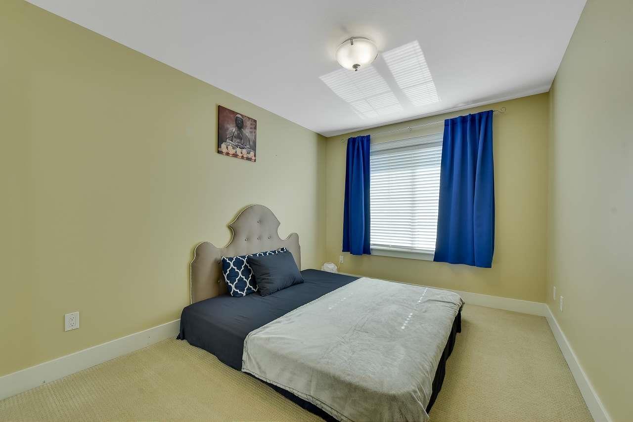 21136 80A AVENUE, Langley