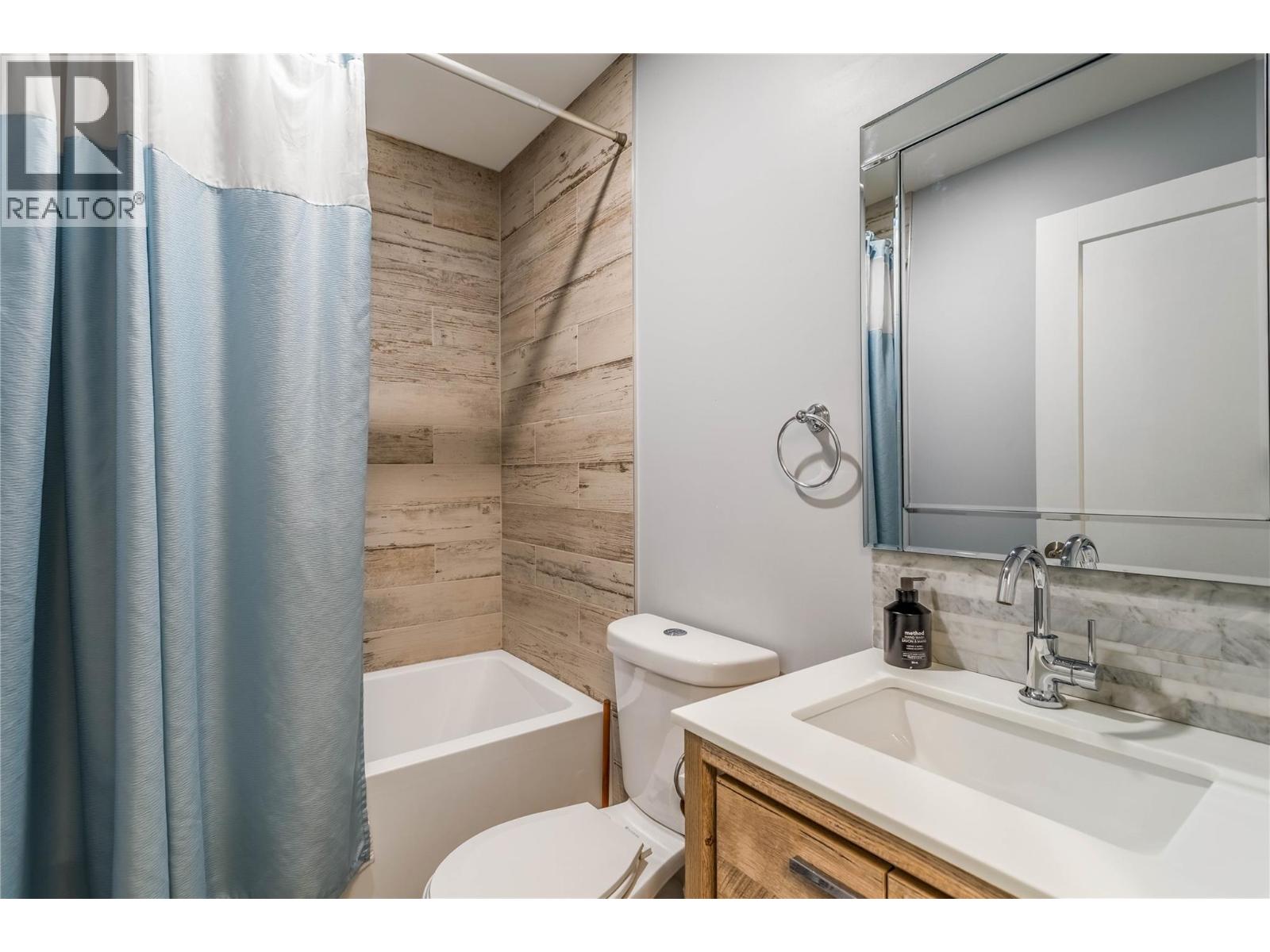 1572 Parkinson Road, West Kelowna