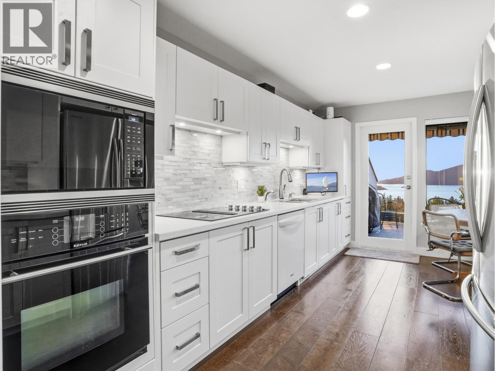 5307 ASPEN DRIVE, West Vancouver