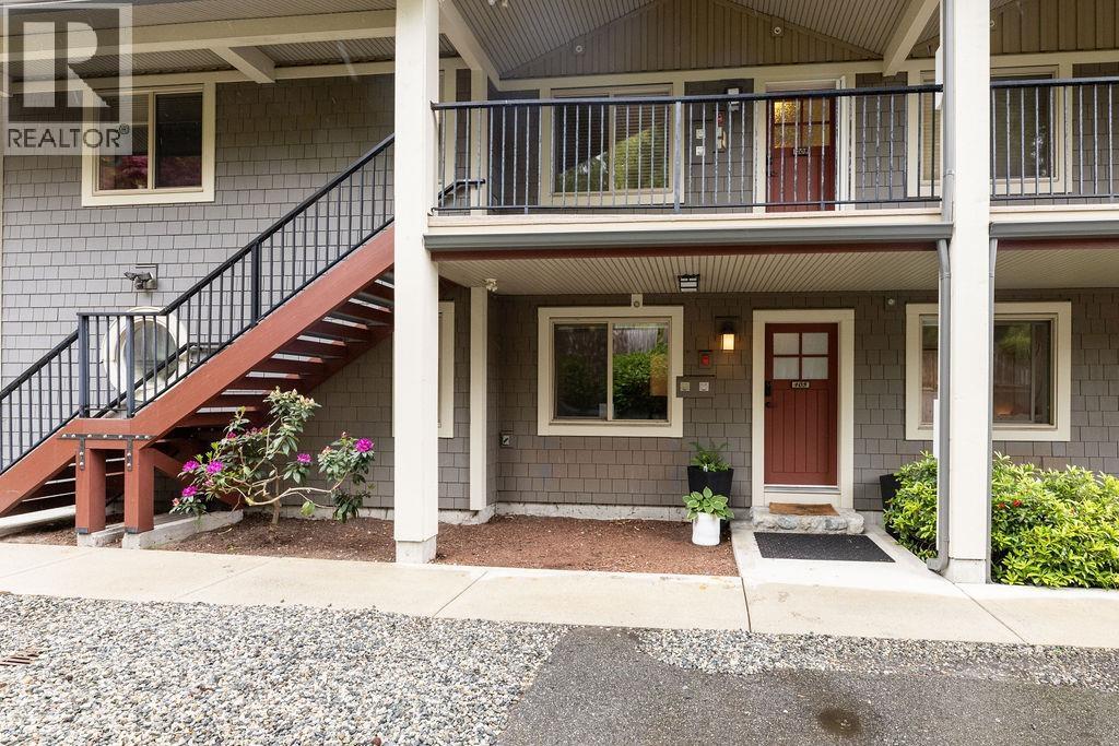 105 414 GOWER POINT ROAD, Gibsons