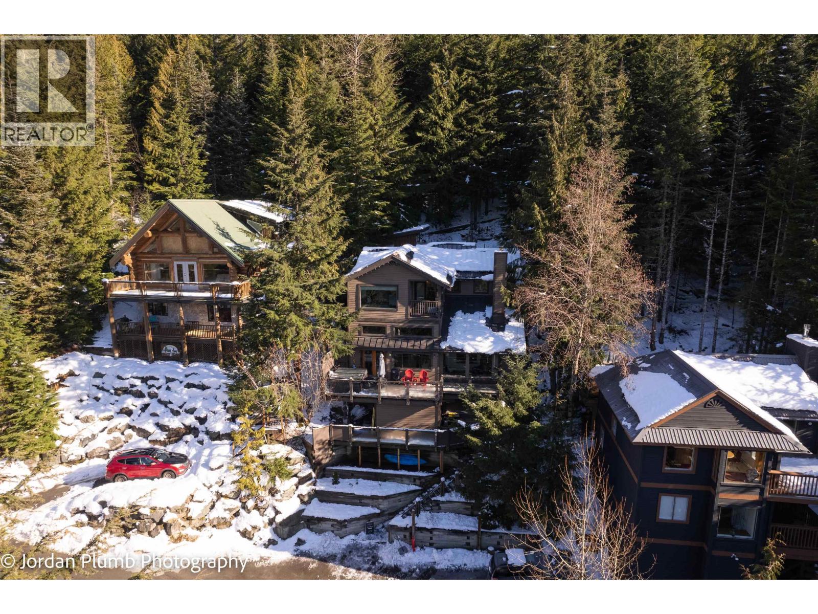 2286 BRANDYWINE WAY, Whistler