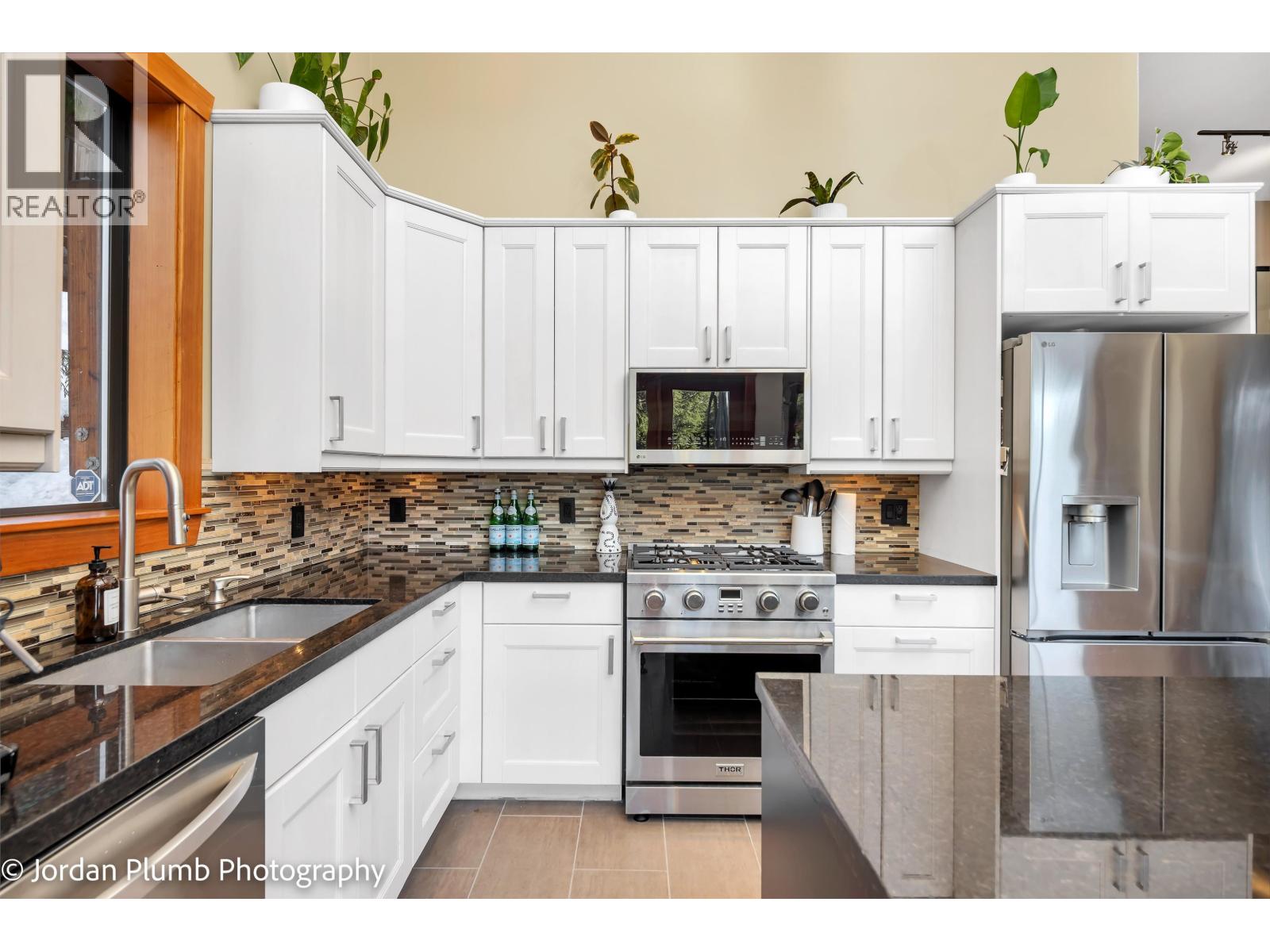 2286 BRANDYWINE WAY, Whistler