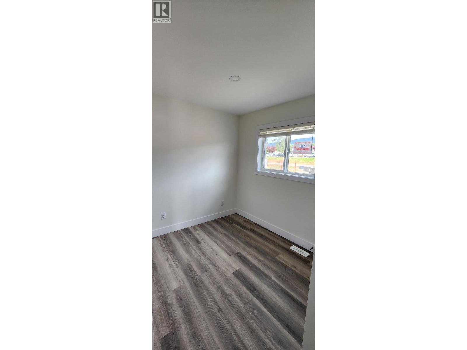 6830 22nd Street, Grand Forks