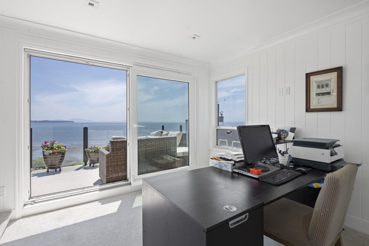 14553 SUNSET DRIVE, White Rock