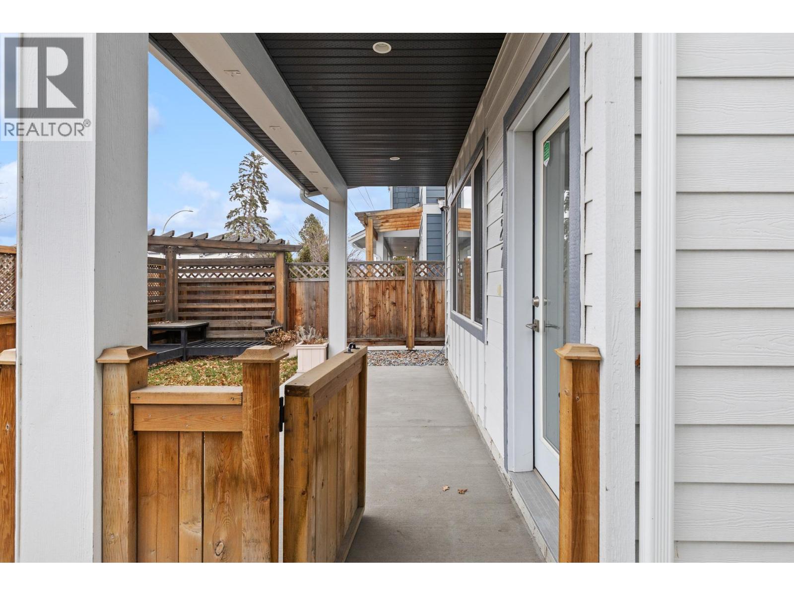 727 Cadder Avenue, Kelowna