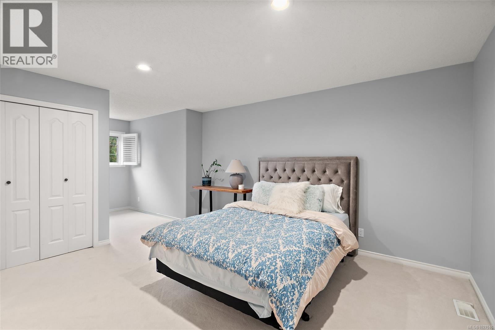 11327 Nitinat Rd, North Saanich