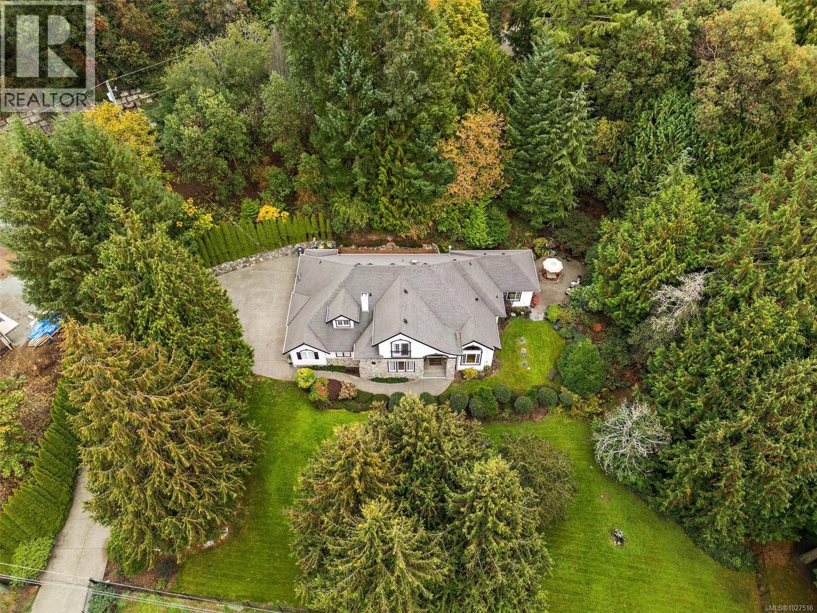 11327 Nitinat Rd, North Saanich