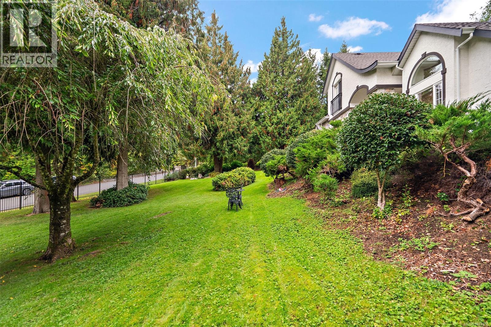 11327 Nitinat Rd, North Saanich