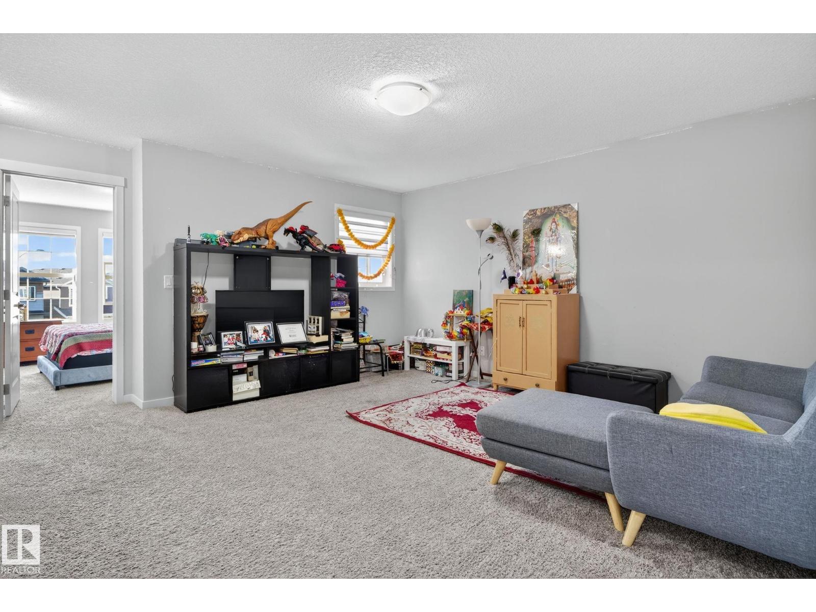 
          2171 51 Street SW
            <br/>
            <span>Edmonton</span>
            , 
            <span>AB</span>
             <span>T6X2W1</span>
         - Photo 22