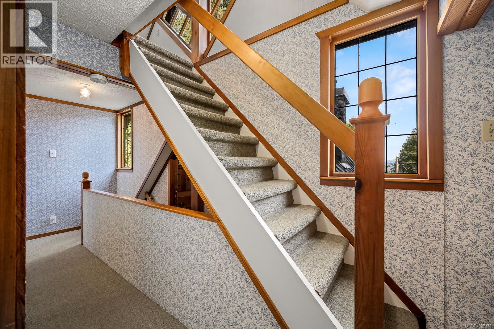 6300 ANDERSON DR - 28