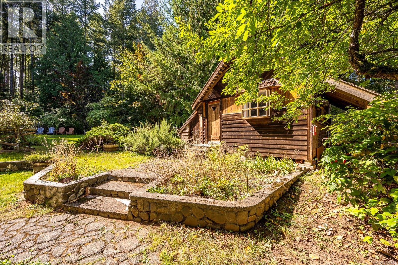 6300 ANDERSON DR - 38