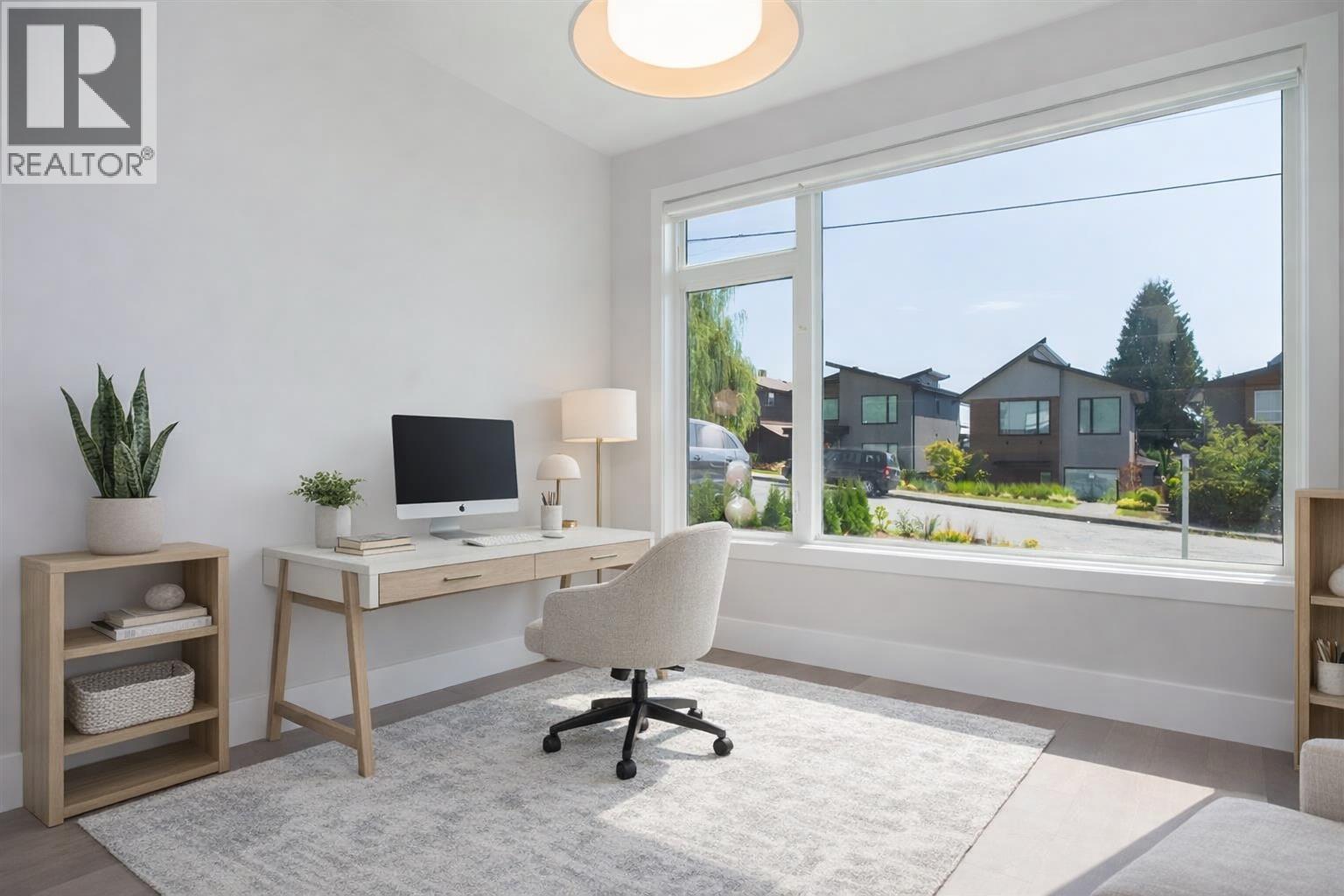 356 W 28TH STREET, North Vancouver