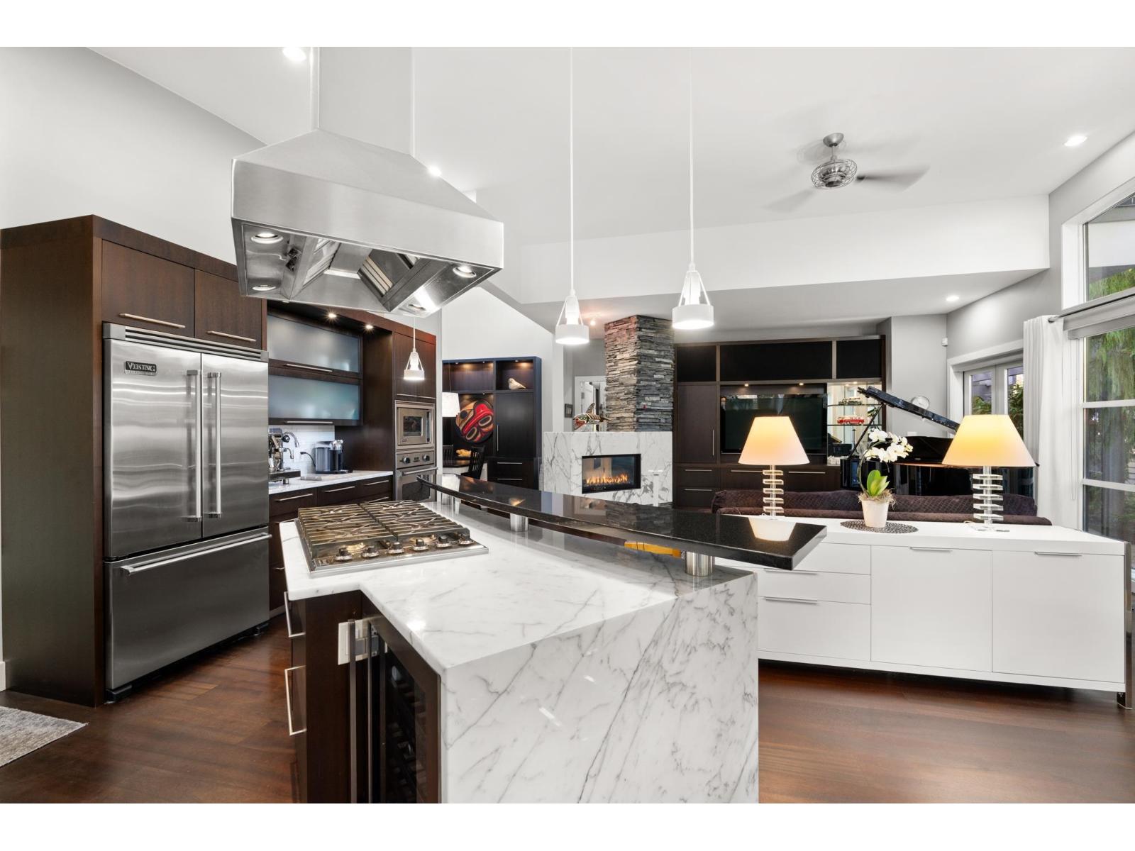 15461 18TH AVENUE, Surrey