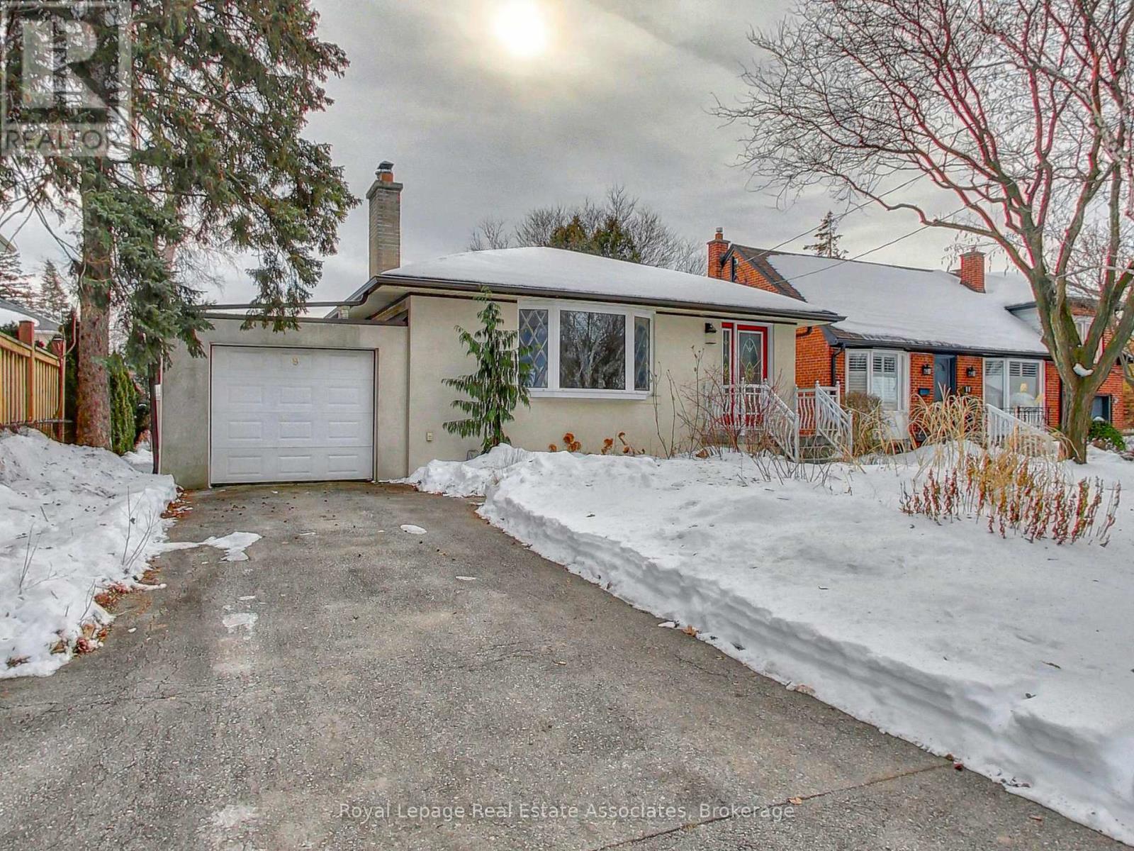 9 BEAVERBROOK AVENUE - 1