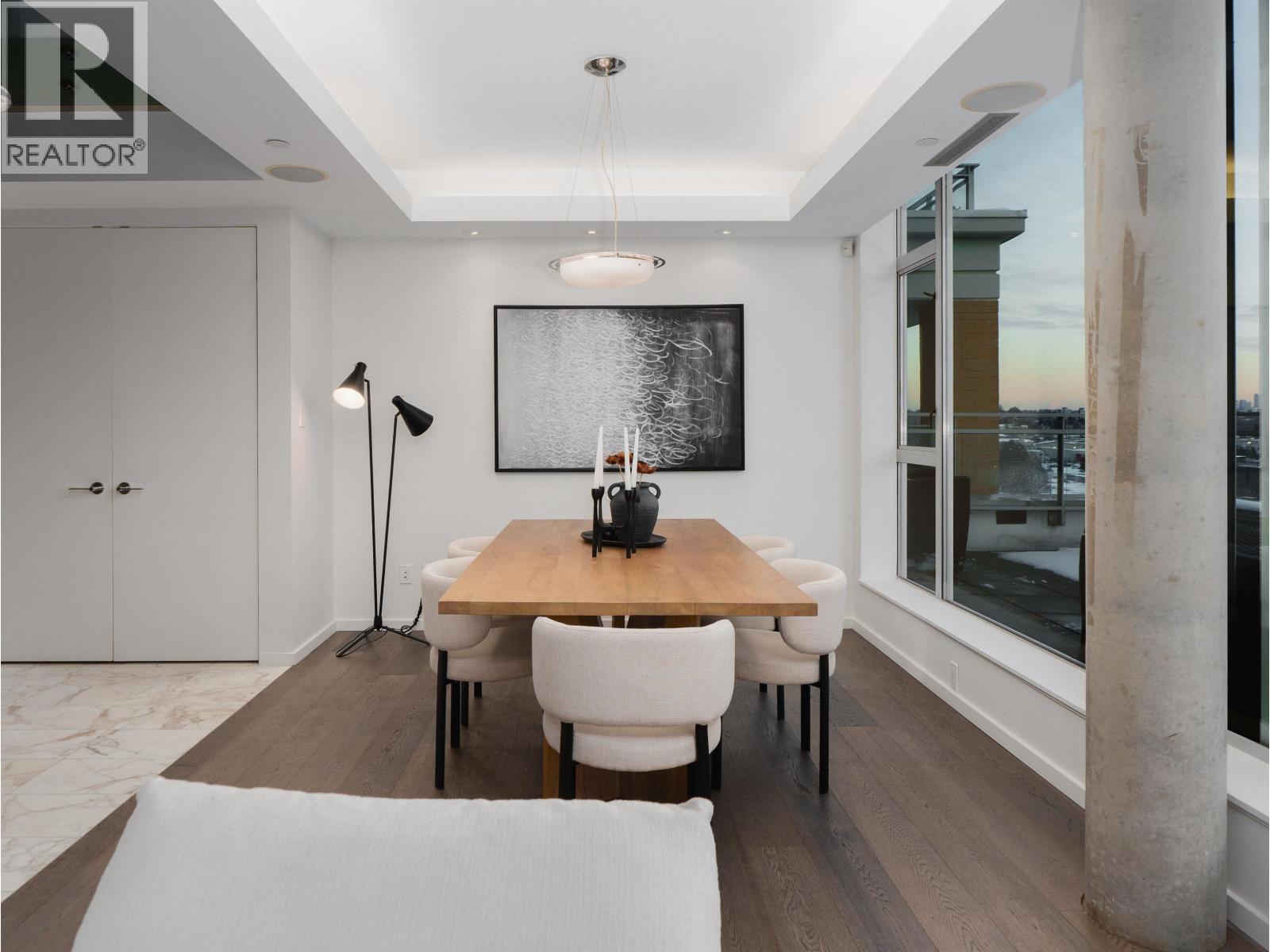 801 221 UNION STREET, Vancouver