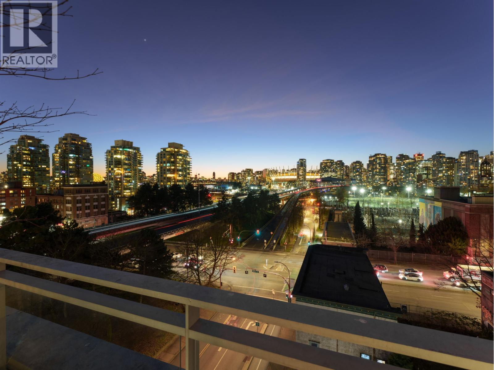 801 221 UNION STREET, Vancouver