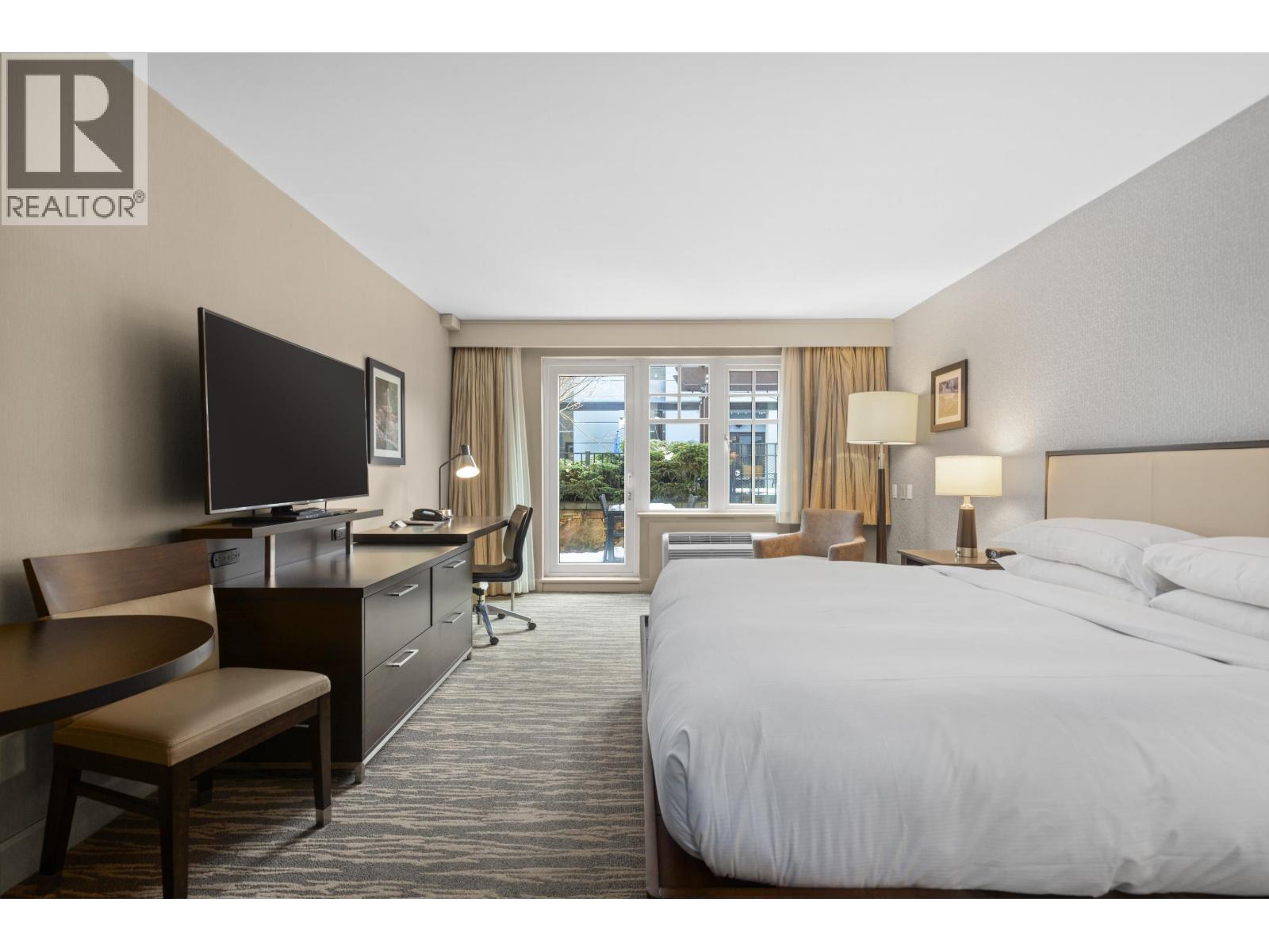 173 4050 WHISTLER Way - photo 2