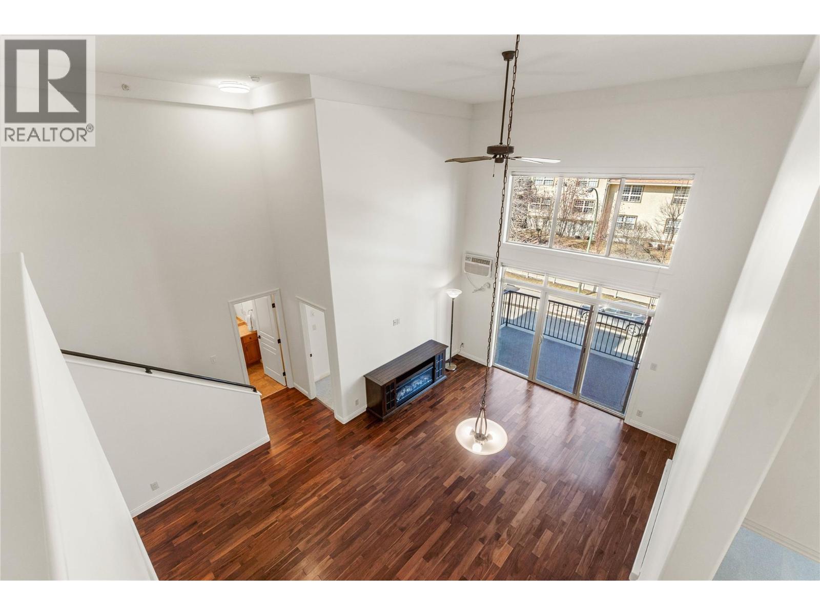 1390 HILLSIDE Drive Unit# 305, Kamloops