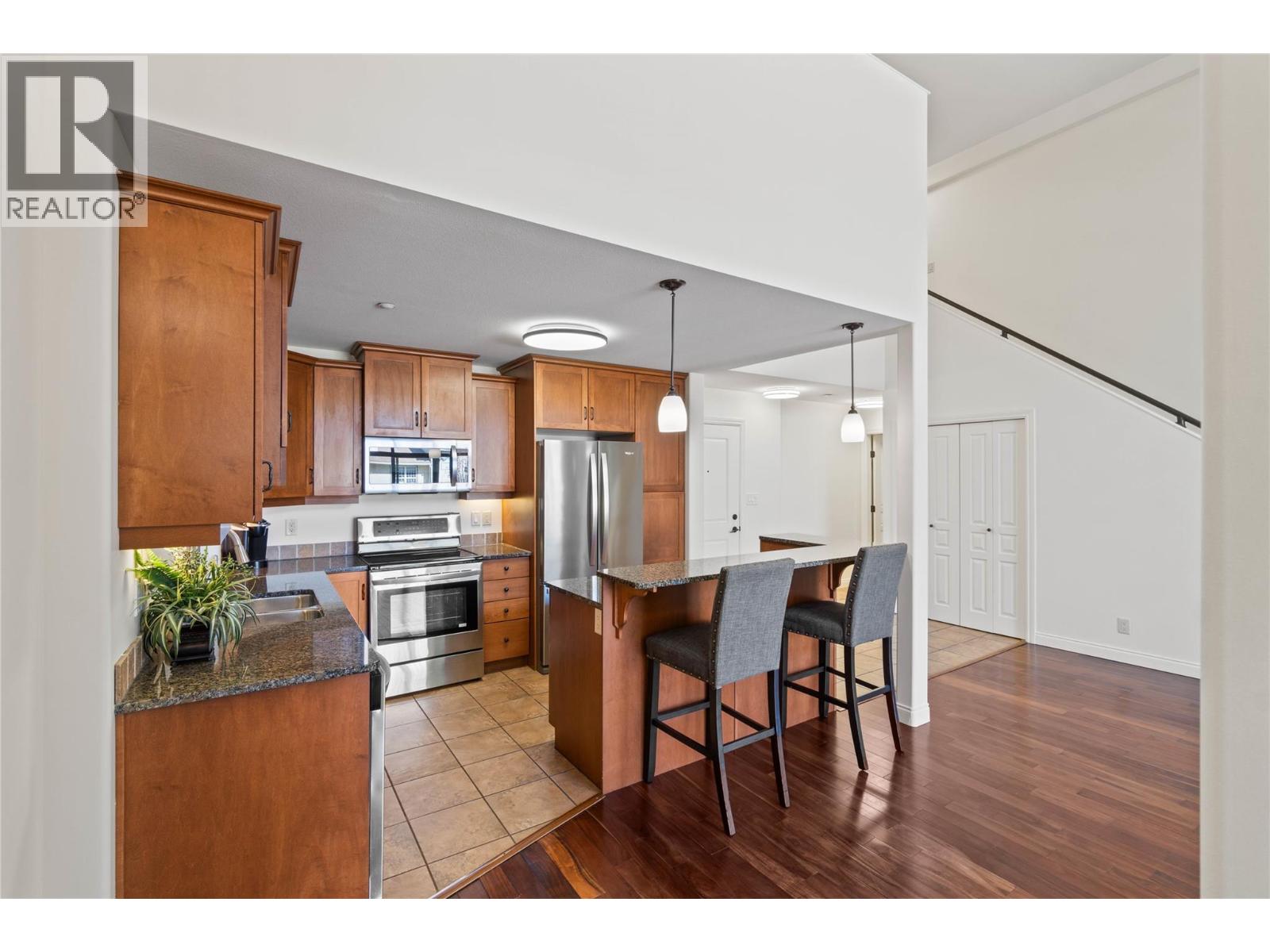 1390 HILLSIDE Drive Unit# 305, Kamloops