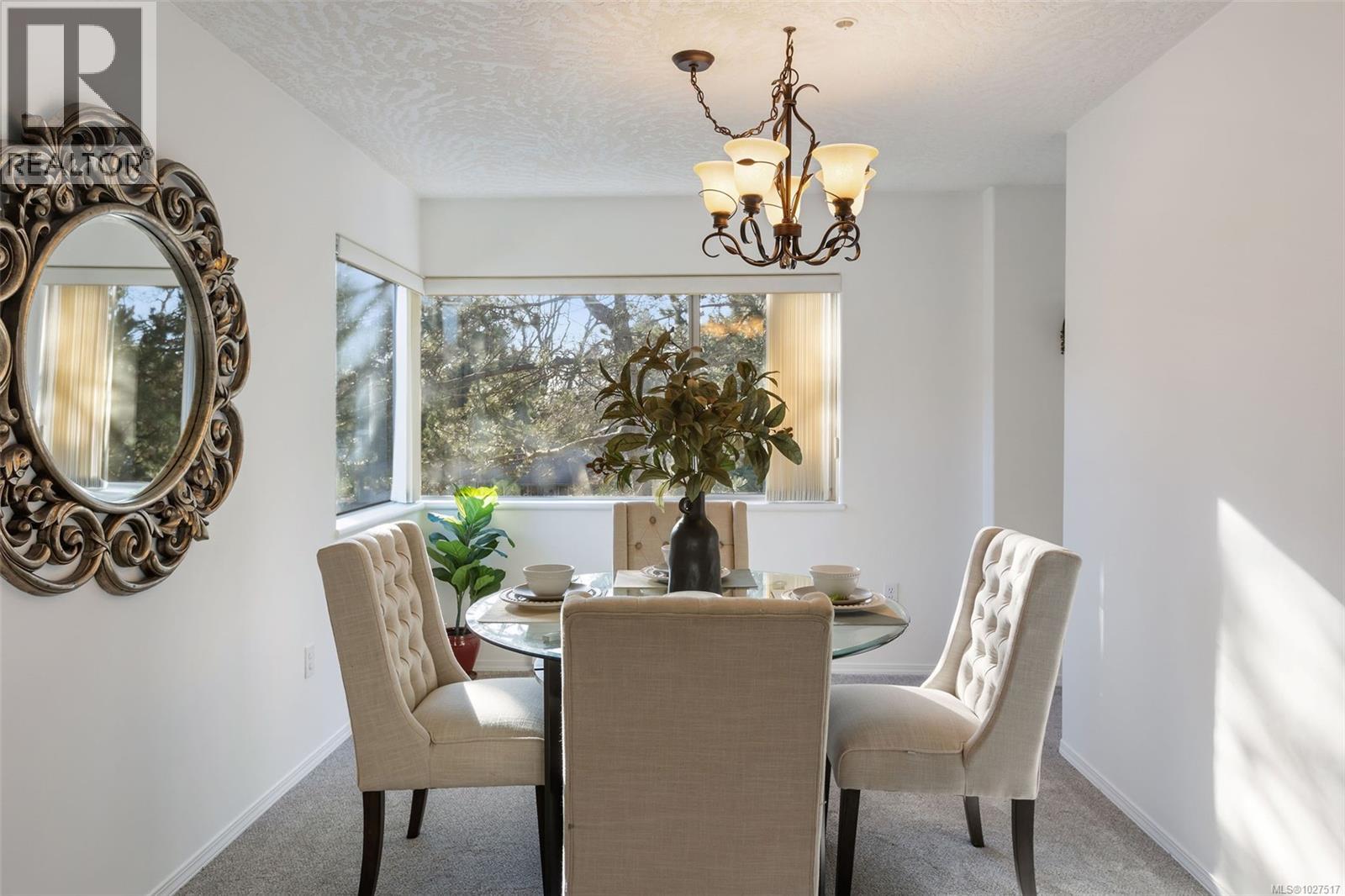 305 1100 Union Road, Saanich