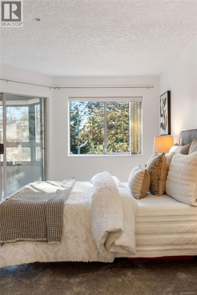 305 1100 Union Road, Saanich