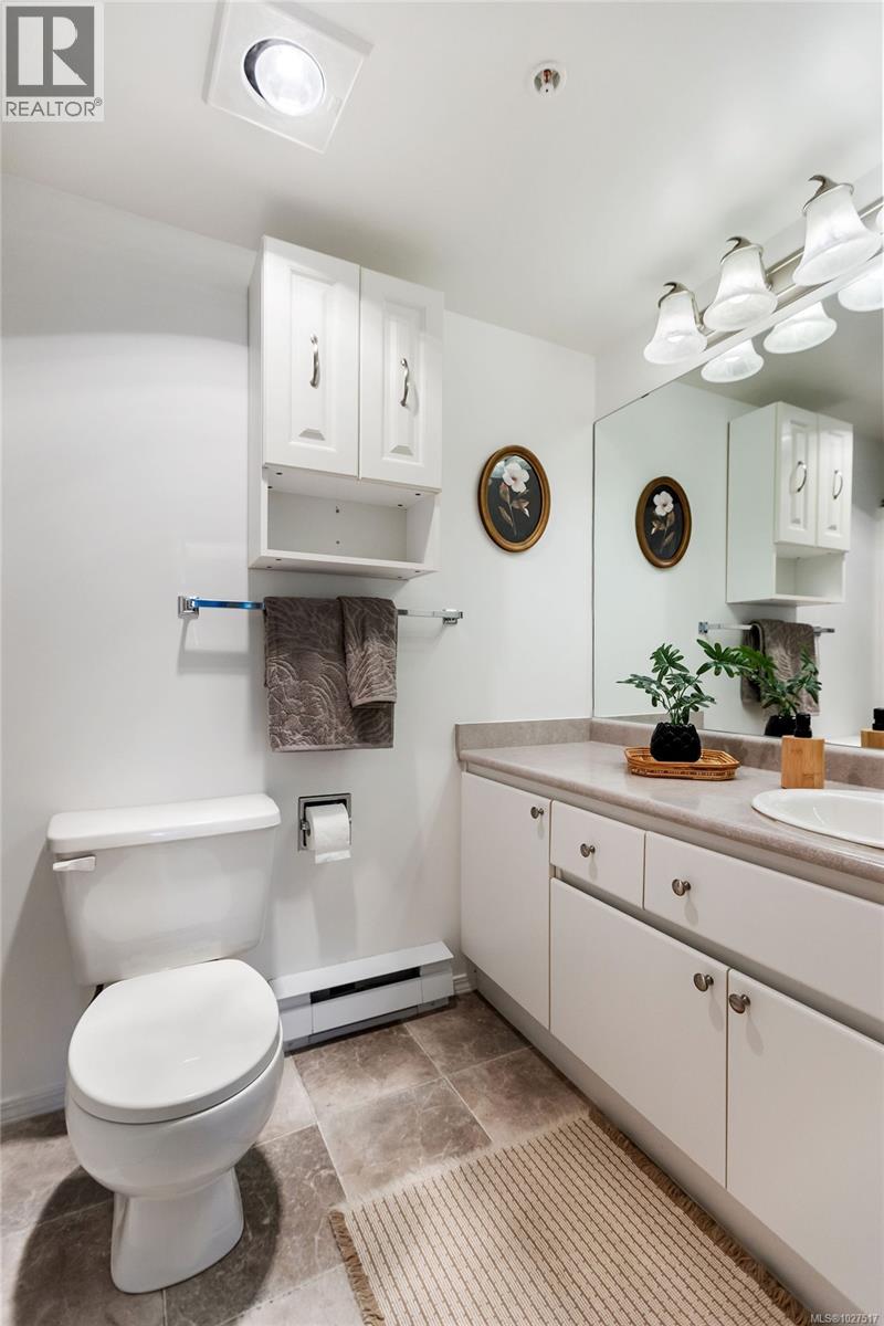 305 1100 Union Road, Saanich