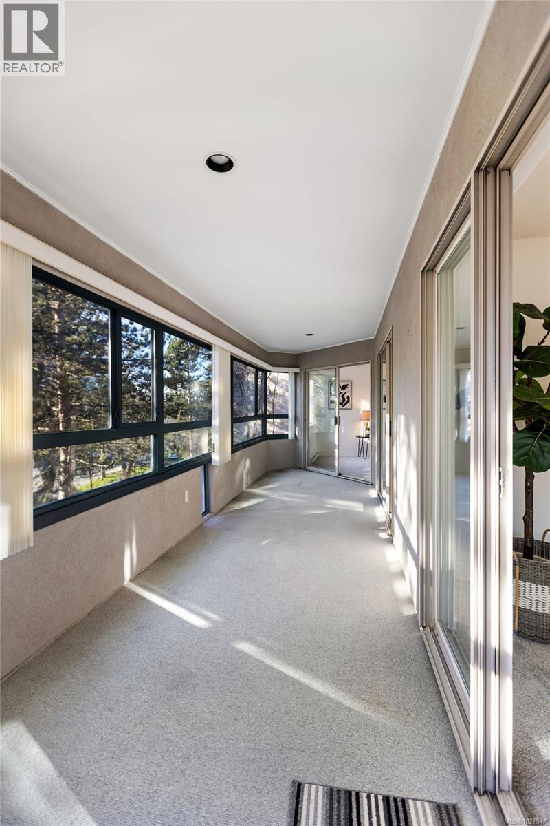 305 1100 Union Road, Saanich