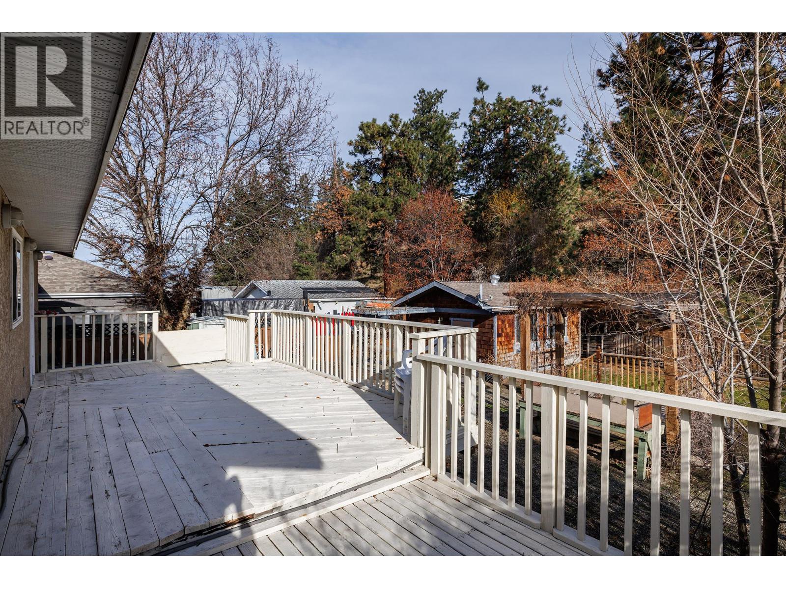 975 Neptune Road - 21