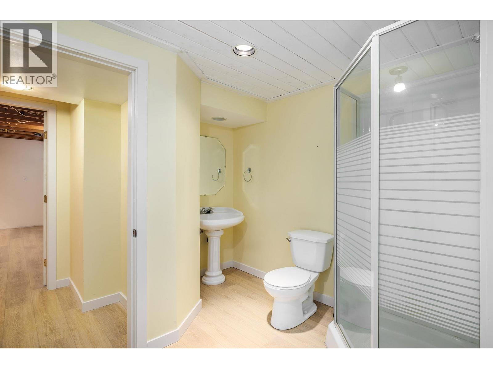  975 Neptune Road, Kelowna