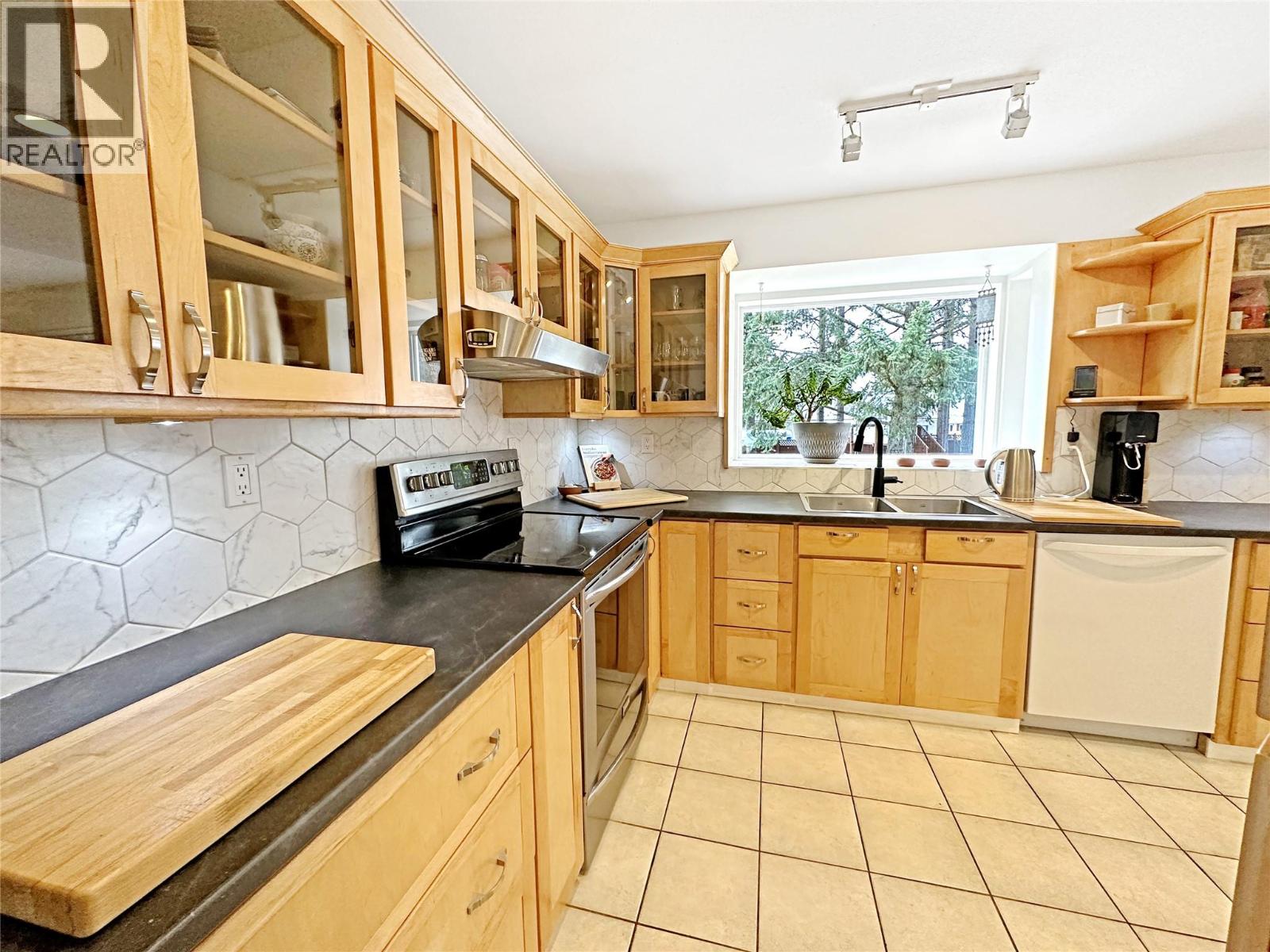 117 DEERVIEW Crescent, Princeton