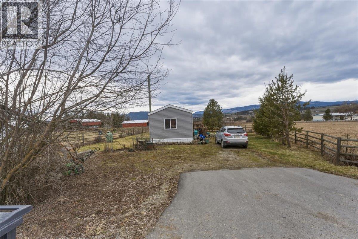 1121 Mountain View Road, Armstrong