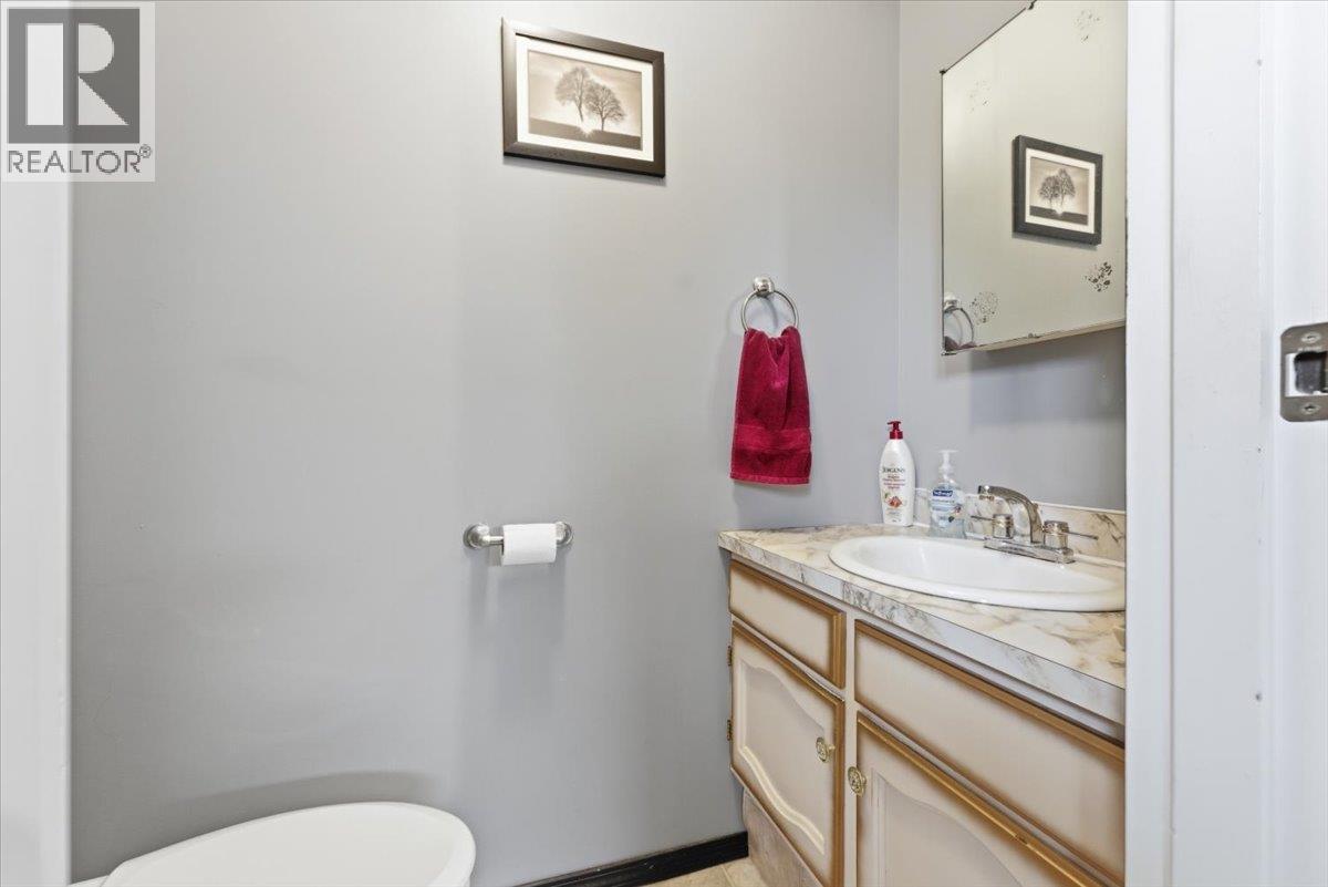 1121 Mountain View Road - 22
