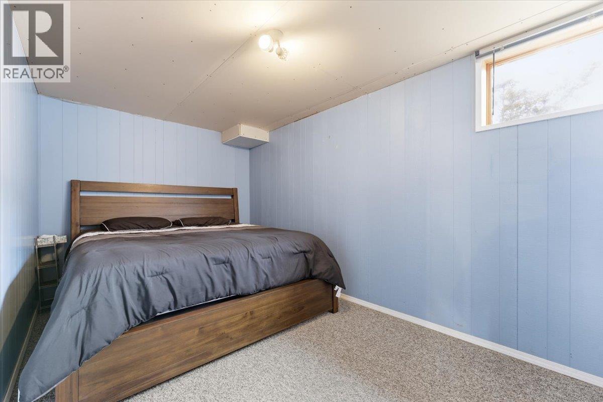 1121 Mountain View Road - 37