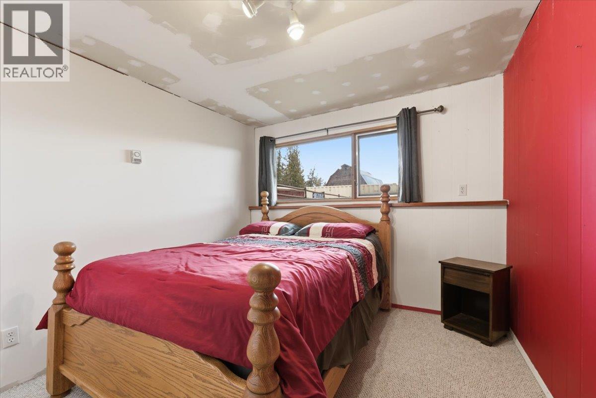 1121 Mountain View Road, Armstrong