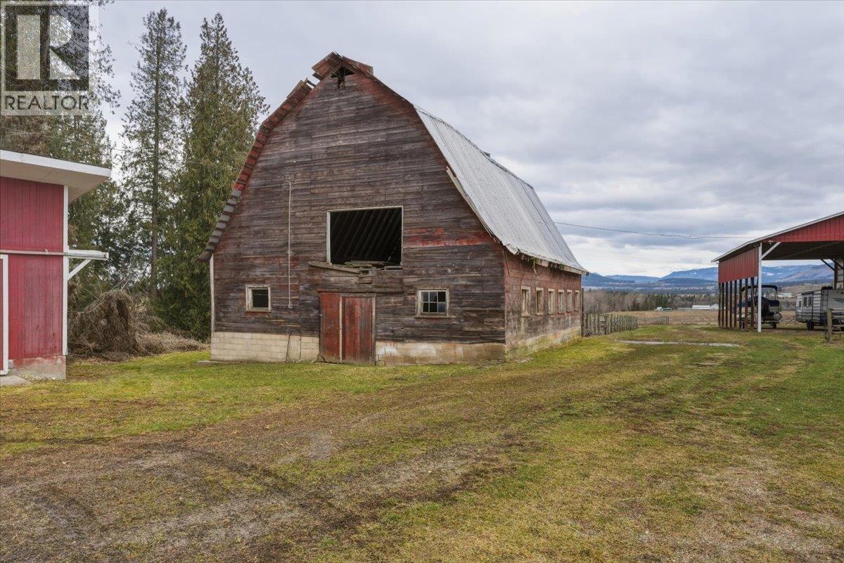 1121 Mountain View Road, Armstrong