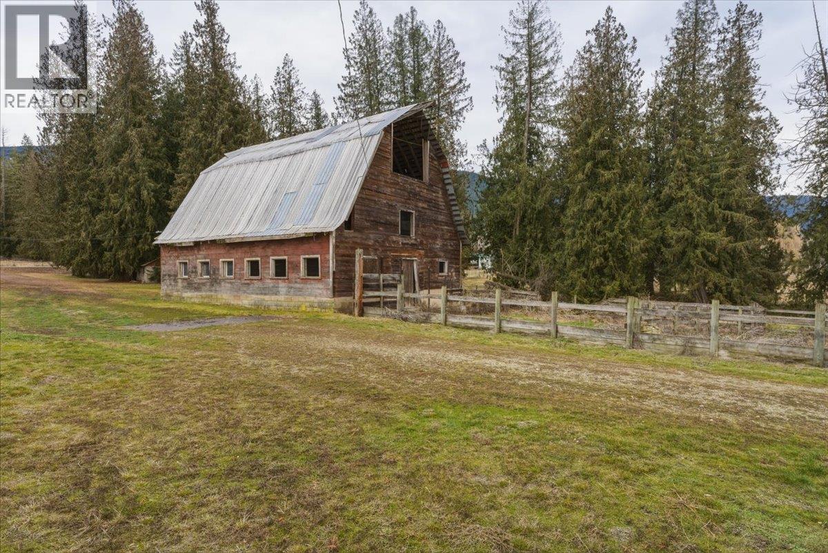 1121 Mountain View Road, Armstrong