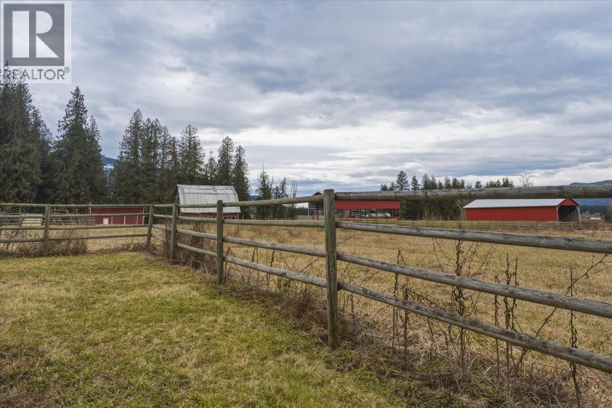 1121 Mountain View Road, Armstrong