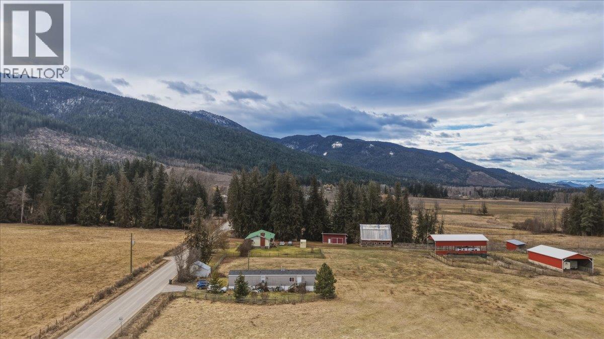 1121 Mountain View Road, Armstrong